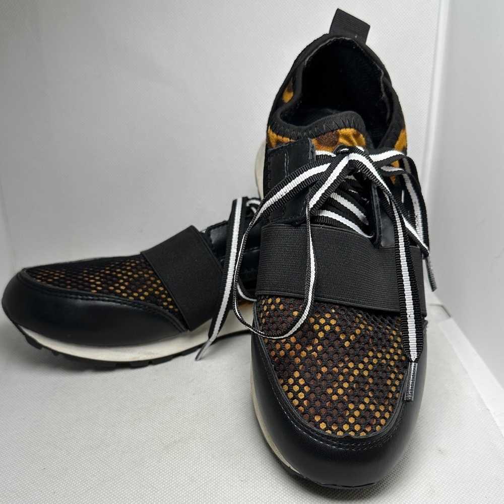 Yoki Leopard Print Fashion Athletic Sneaker Shoes Size 6